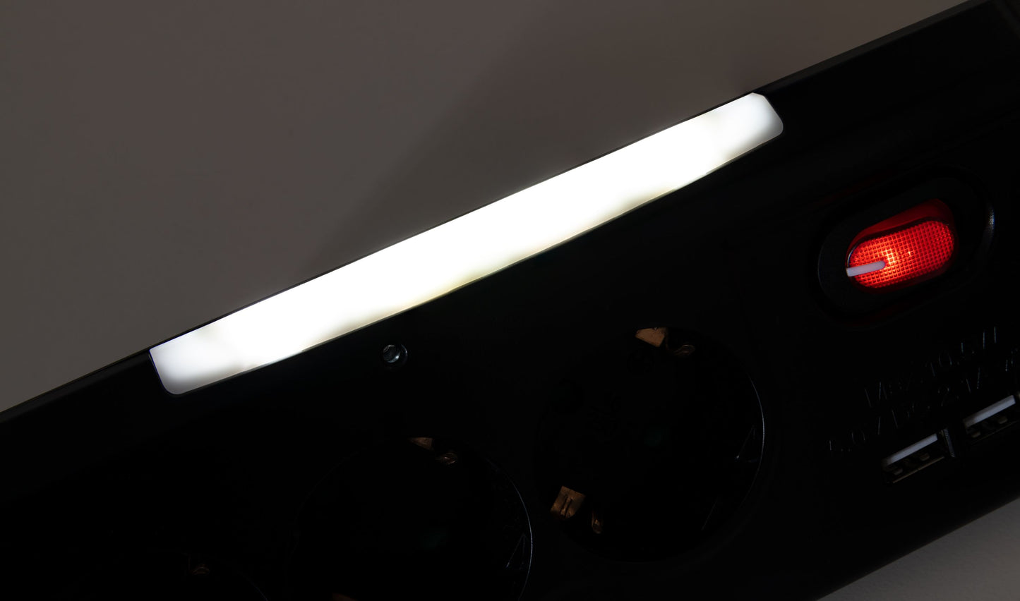 Möbelsteckdose 3-fach Schalter USB Steckdosenleiste Schreibtisch Büro Küche 1,4m