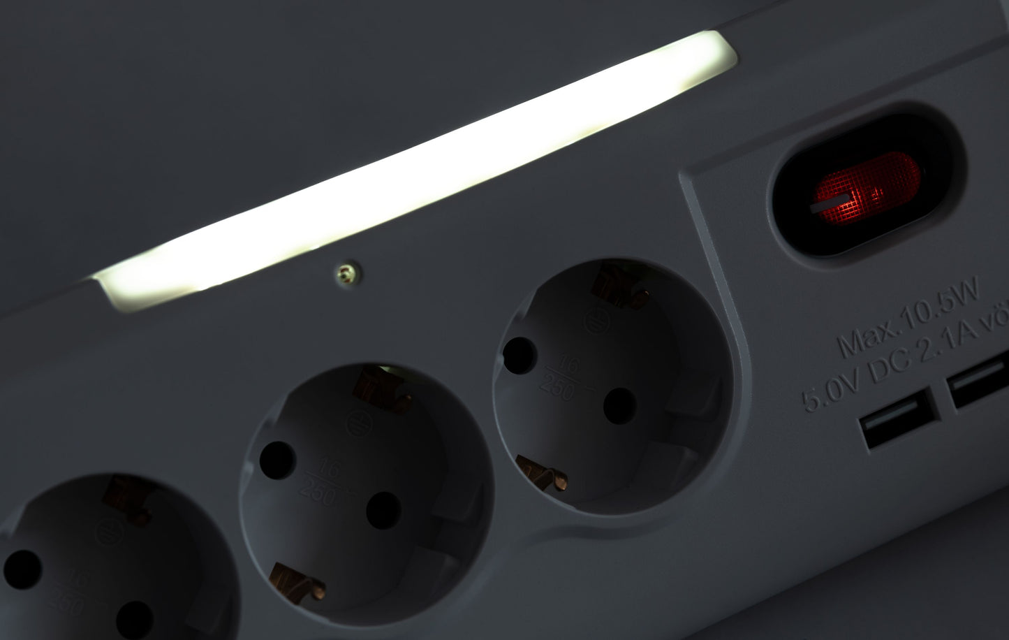 Möbelsteckdose 3-fach Schalter USB Steckdosenleiste Schreibtisch Büro Küche 1,4m