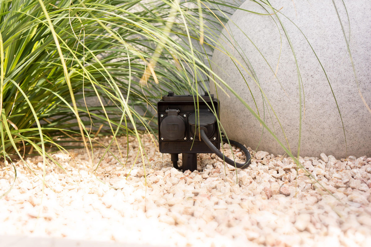 Gartensteckdose 2fach 4fach mit Erdspieß und 3m Kabel IP44
