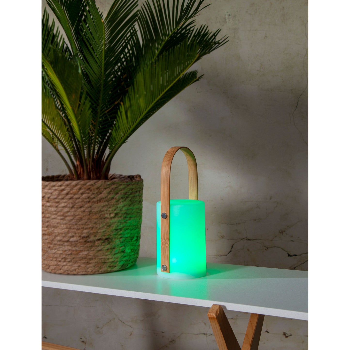 LED-Laterne, Kunststoff/Bambusgriff, weiß, inkl. USB-Ladekabel, outdoor