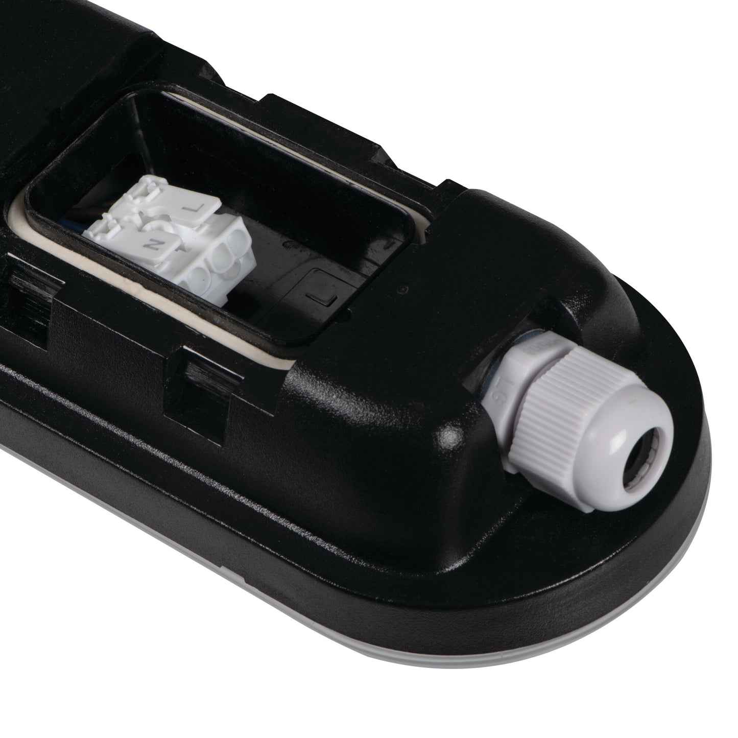 Robuste und effiziente LED-Feuchtraum-Wannenleuchte 19-48W Neutralweiß
