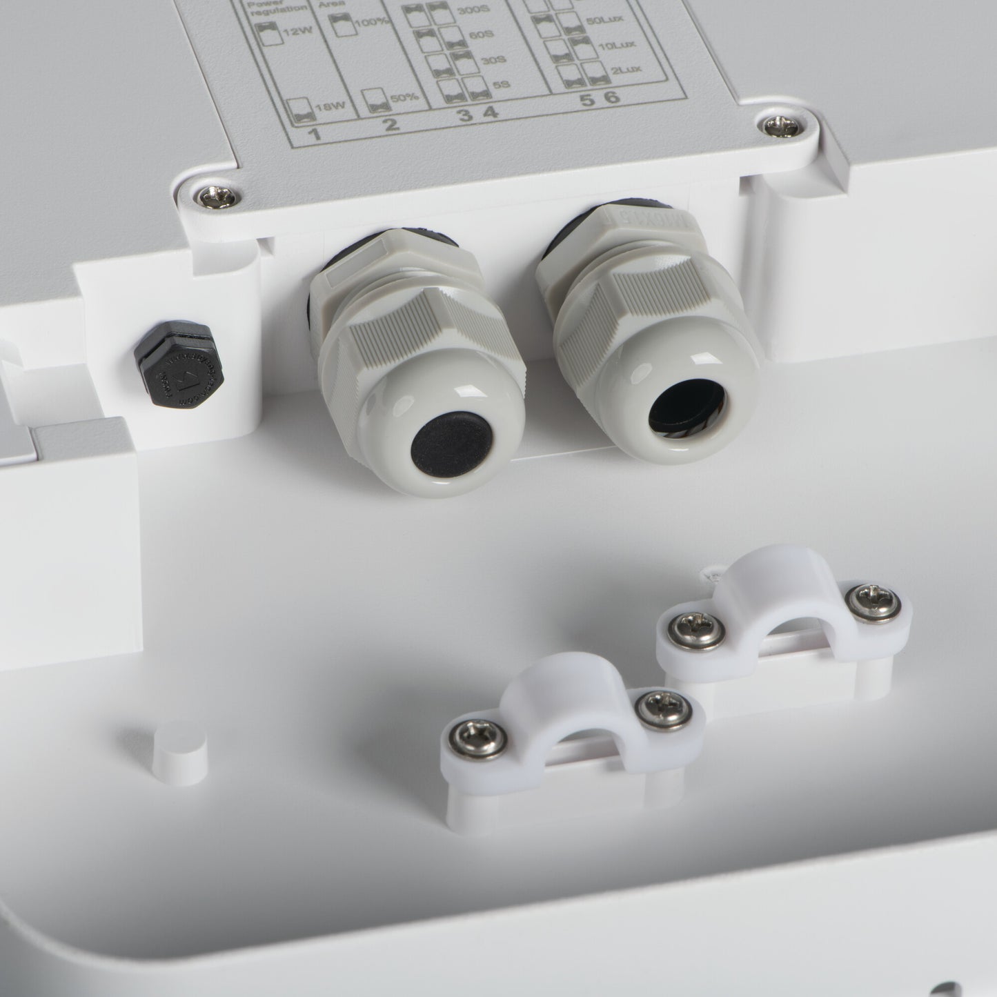 LED- Deckenleuchte mit oder ohne Bewegungssensor IP65 12/18 Watt oder 24/30 Watt