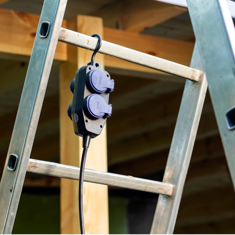 4-fach Steckdose mit Hacken für Außen & Werkstatt – 5m/10m